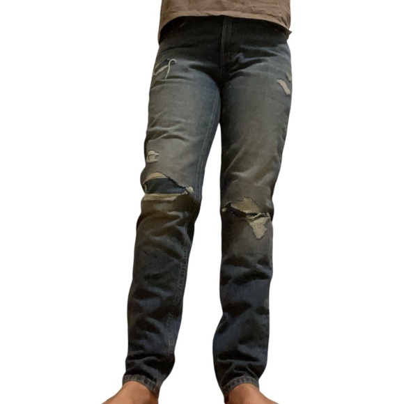 Old Navy Original Taper Distressed Straight Leg Jeans - Picture 5 of 8